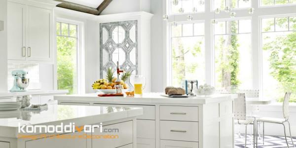 آشپزخانه زیبا با دکوراسیون سفید