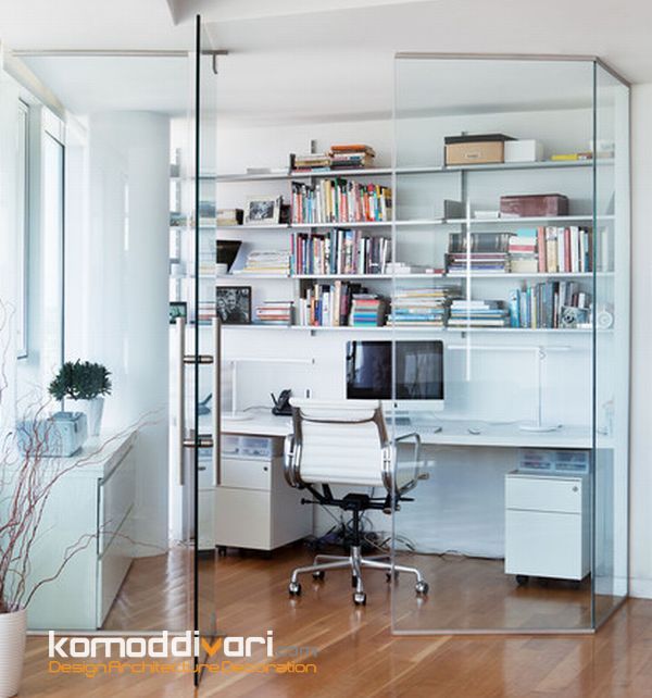 اتاق کار با دیوار شیشه ای